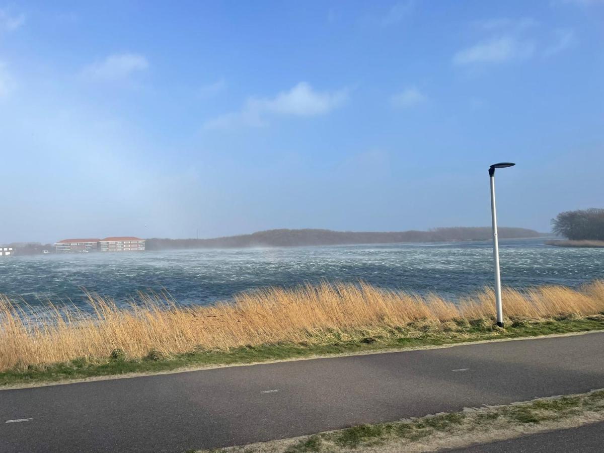 Vakantiewoning 100M Van Het Strand Met 1 Slaapkamer 韦斯特卡佩勒 外观 照片