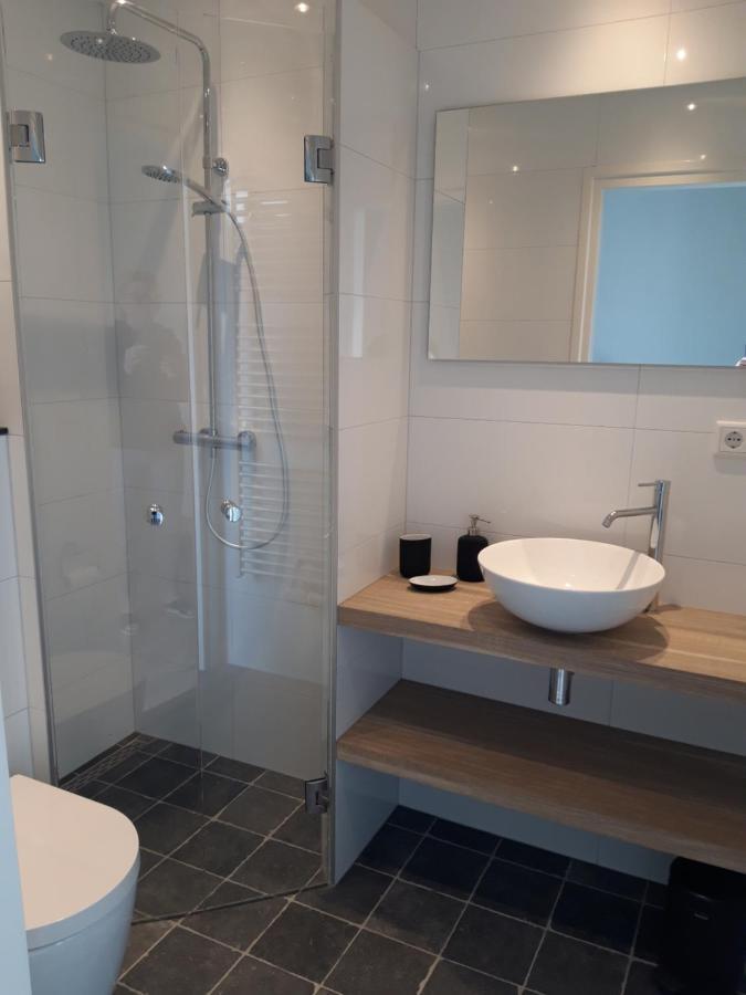 Vakantiewoning 100M Van Het Strand Met 1 Slaapkamer 韦斯特卡佩勒 外观 照片